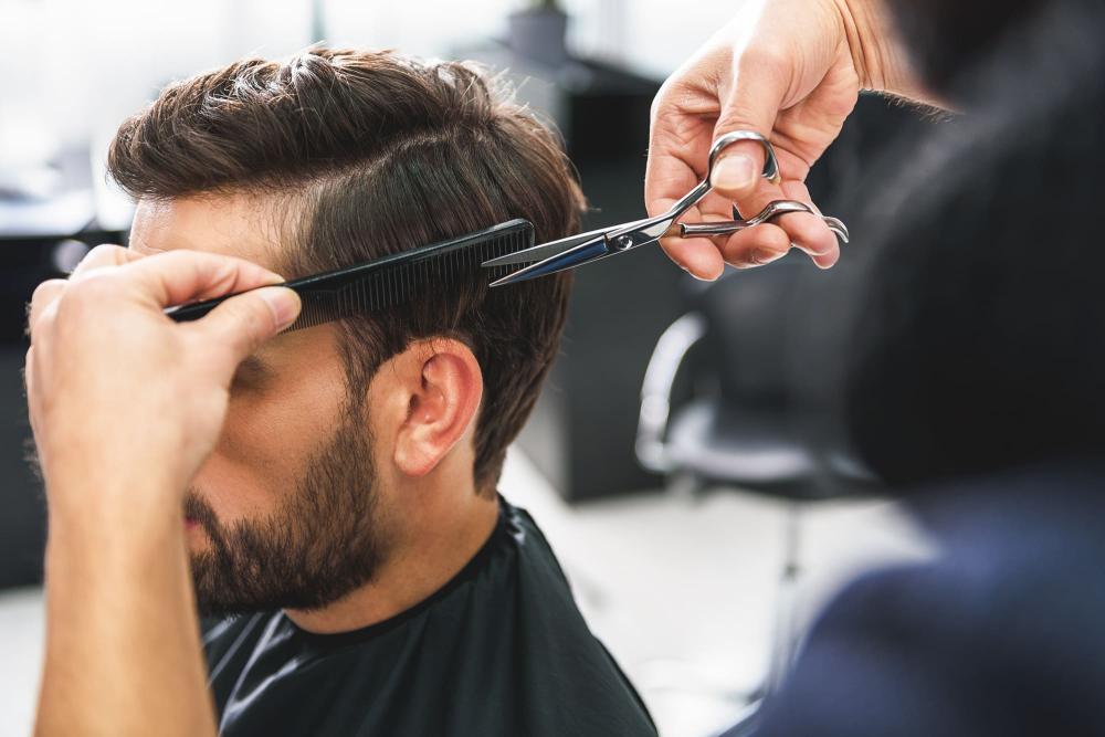 coiffure hommes près de Cosmes